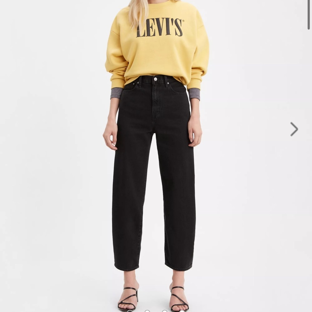 BALLOON LEG LEVI JEANS